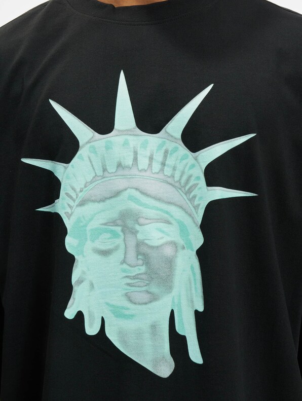 Liberty Huge-6