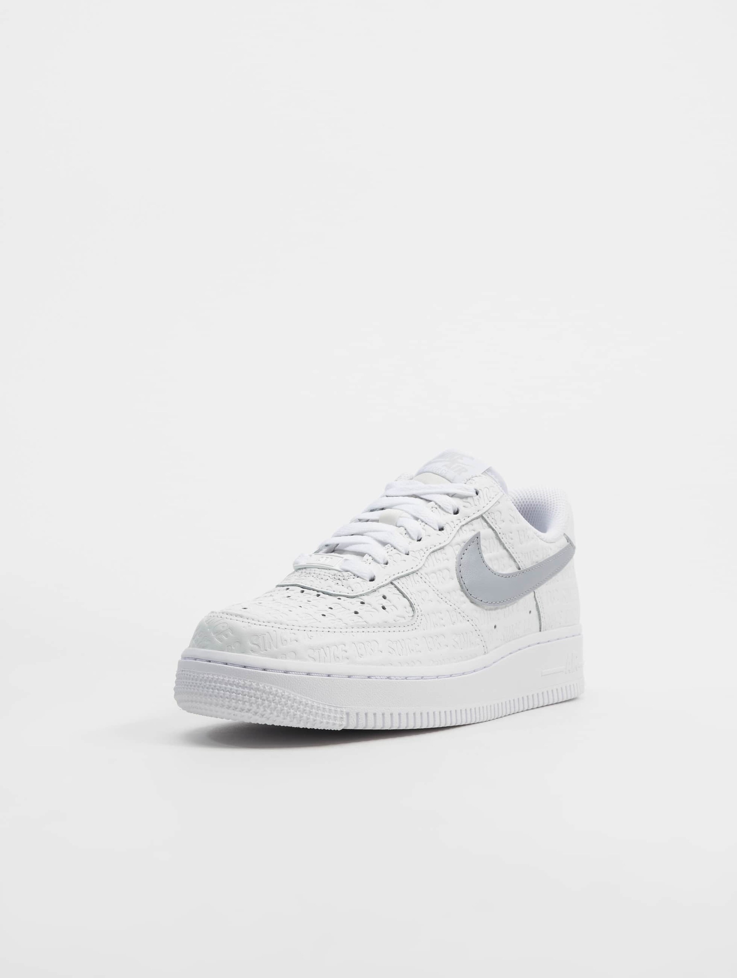 Air Force 1 Low Since 1982