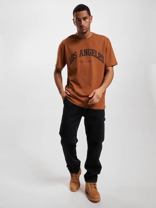 L.A. College Oversize Tee-4