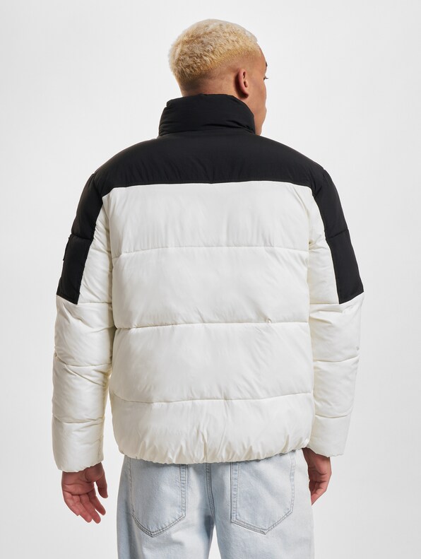 Calvin Klein Blocking Non-Down Puffer Jackets-1