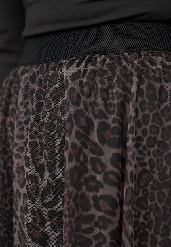Longform Skirt 2-layered with leo print-5