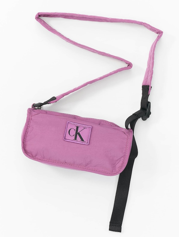 Calvin Klein Handbags Moderne