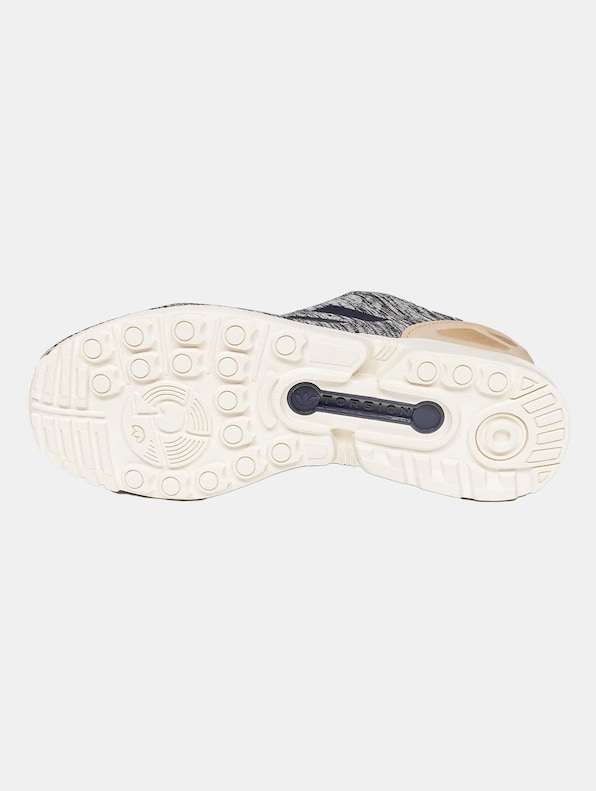 ZX Flux-4