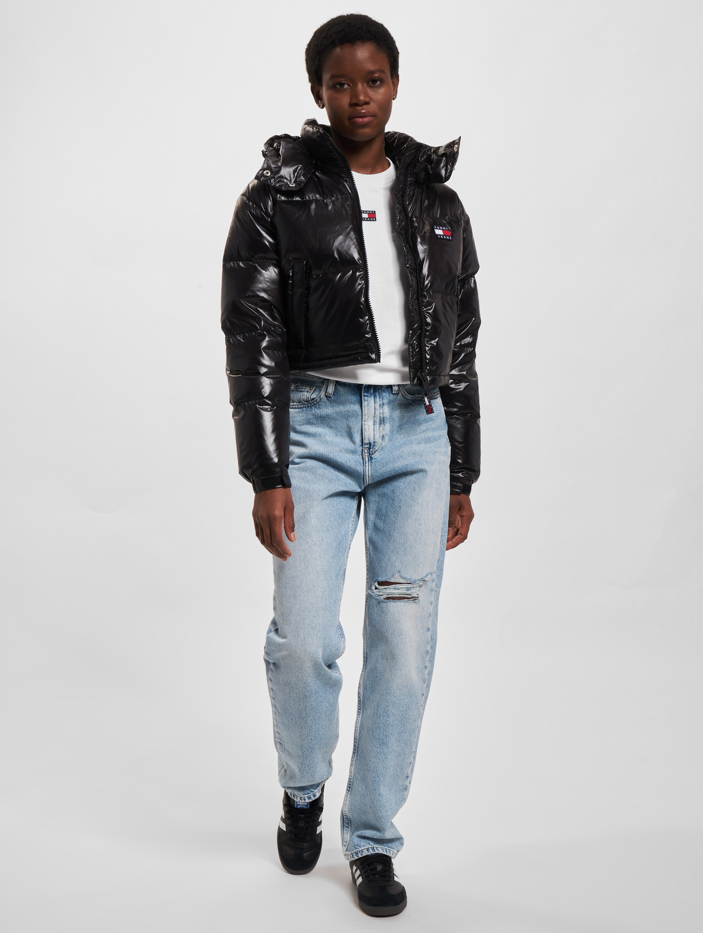 Prada Re-Nylon cropped puffer jacket | Black | MILANSTYLE.COM