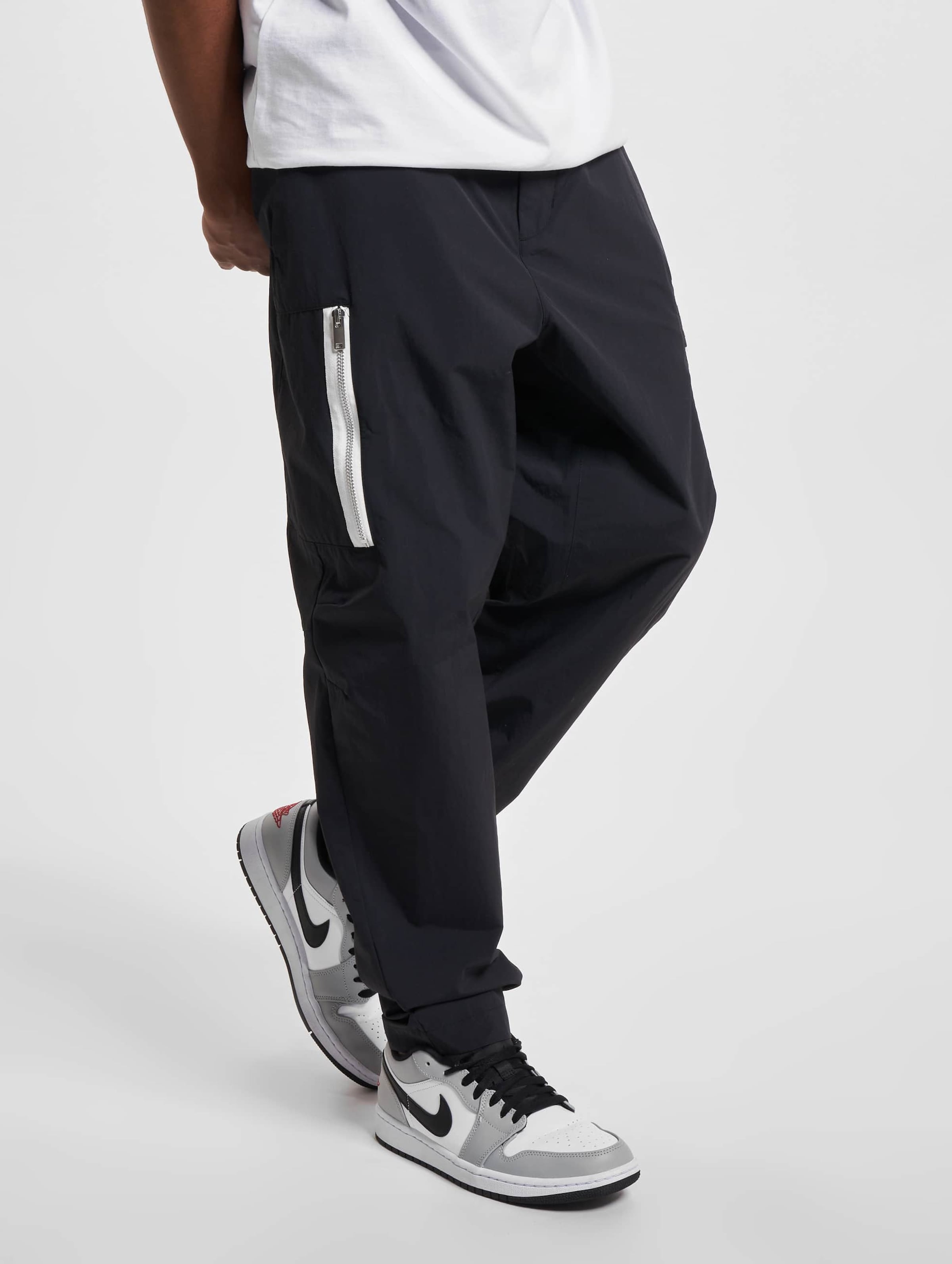 Black nike sweat online outfit