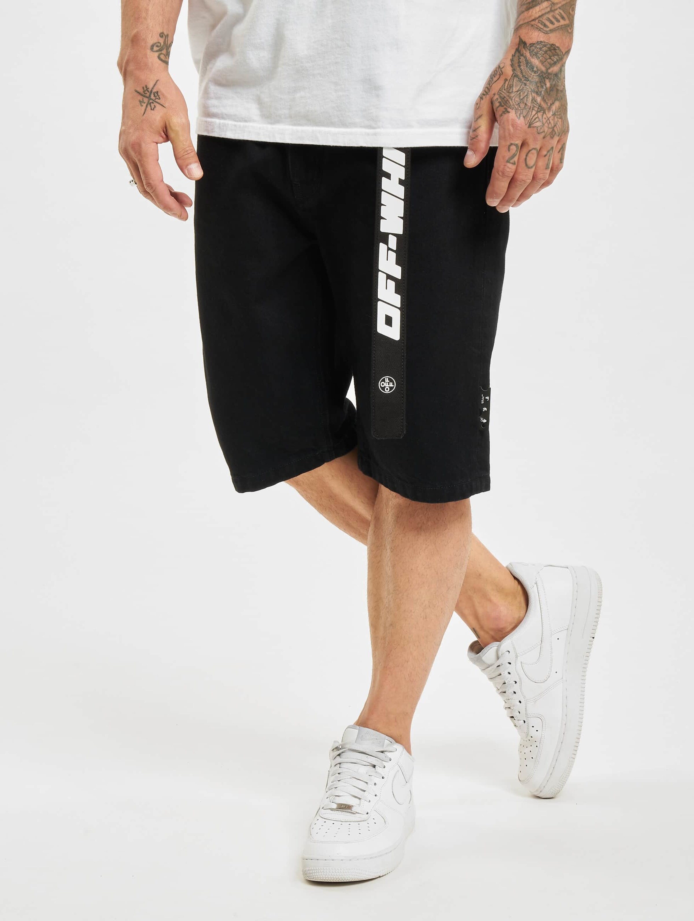 Off white best sale belt with shorts