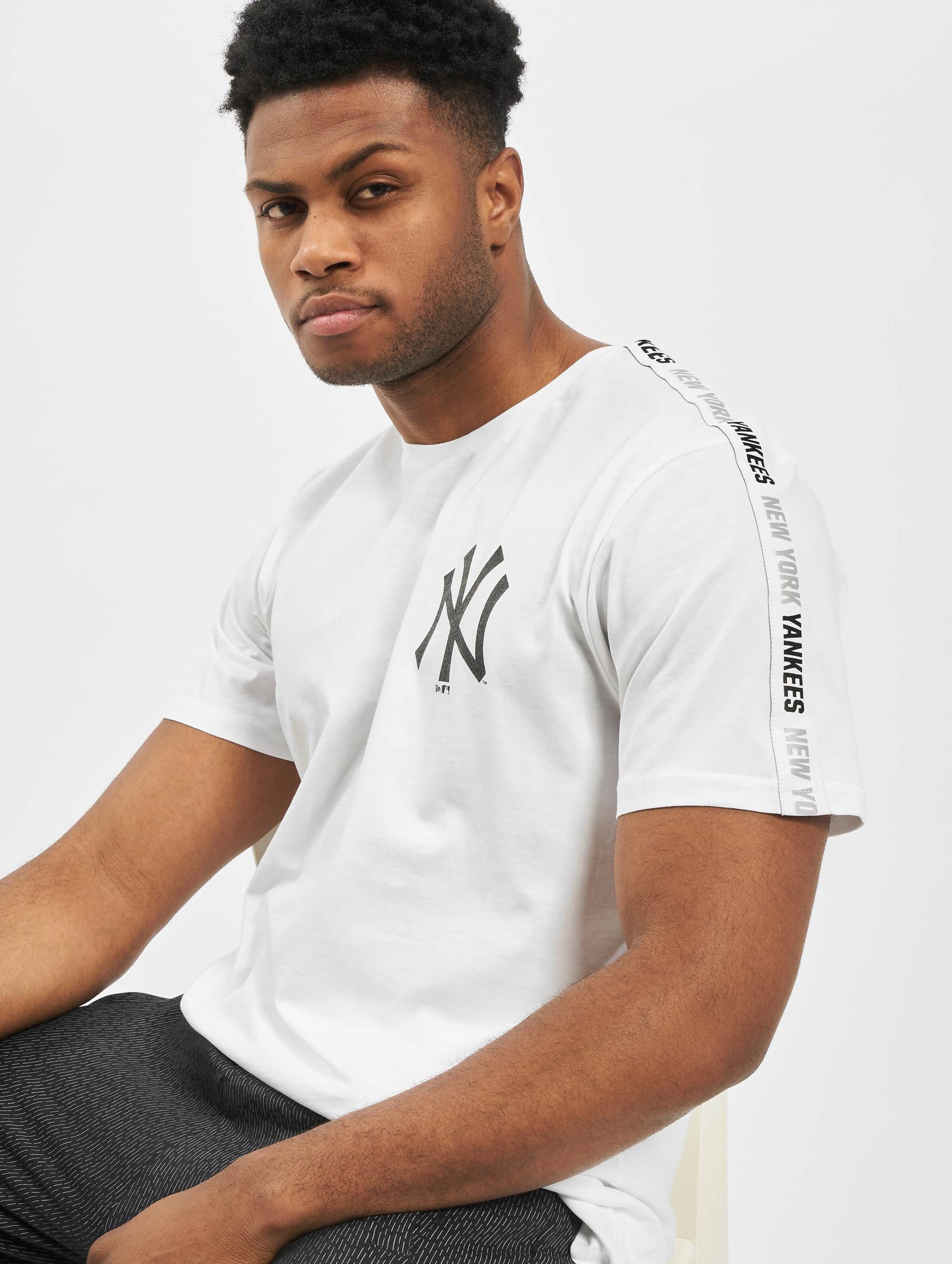 New Era MLB NY Yankees Sleeve Taping T-Shirt Mannen op kleur wit, Maat L
