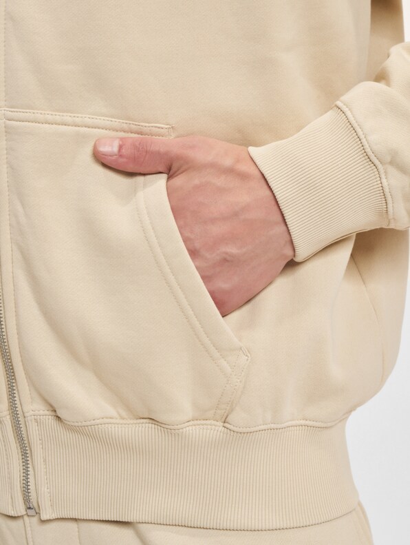 Colne Logo Oversized-3