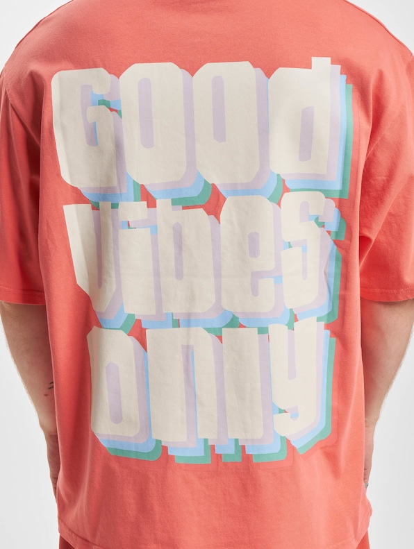 2Y Studios Good Vibes Only Oversize  T-Shirt-3