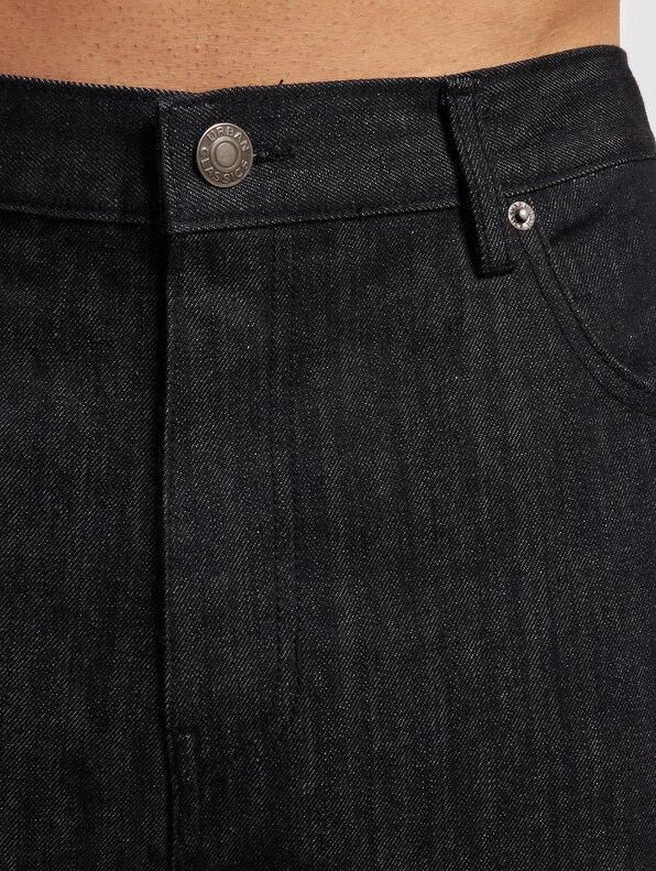 Cropped Tapered-3