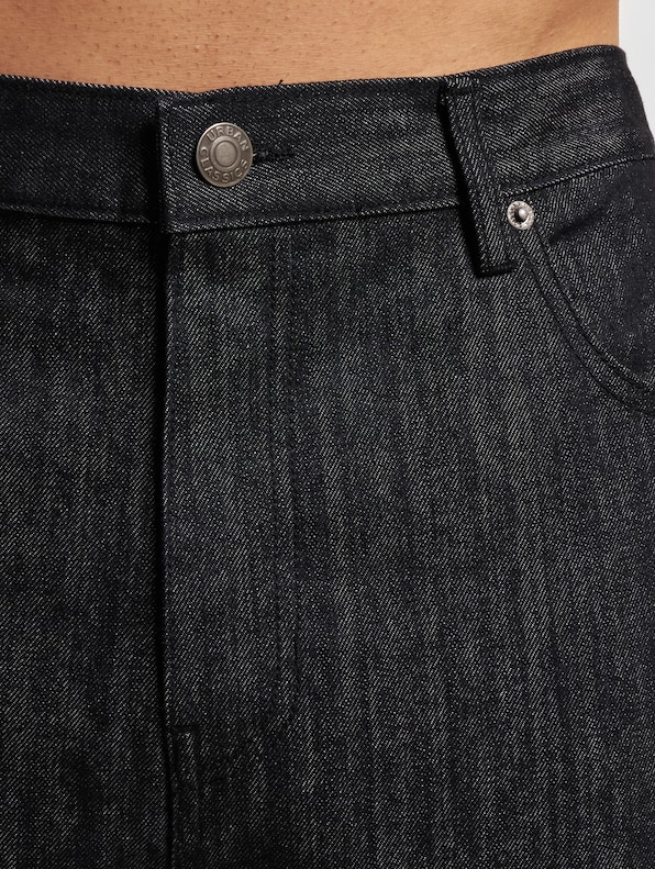 Cropped Tapered-3