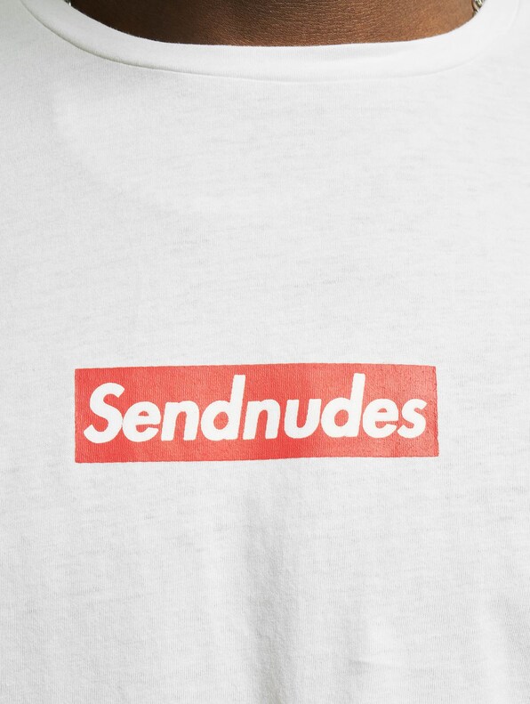 Sendnudes-4