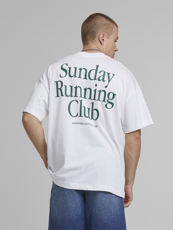 Sunday Running Club Oversized-1