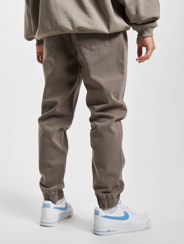 Tommy -1
