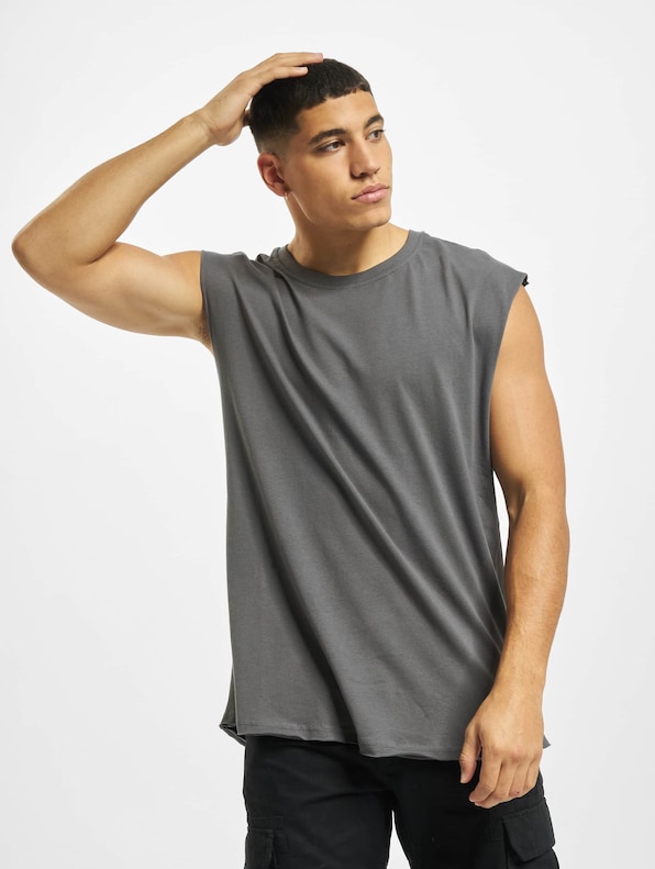 Open Edge Sleeveless-2