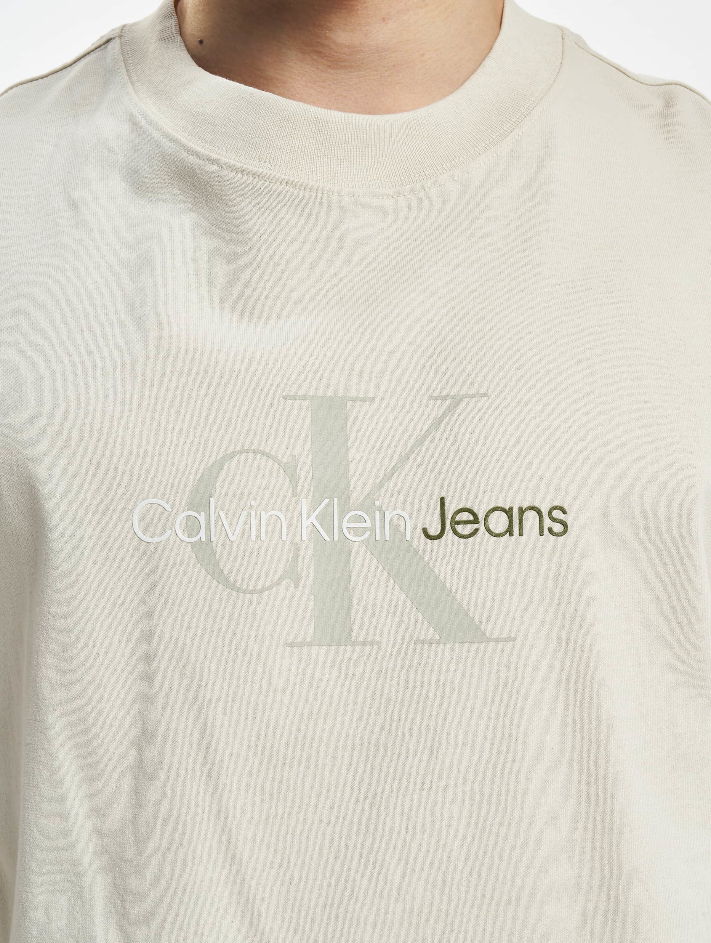 Calvin klein t shirt hot sale gold