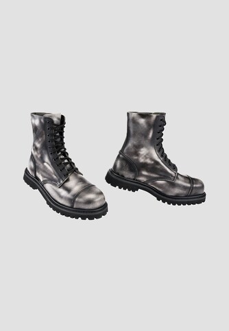 Rub Off Phantom 10 Eye Boots