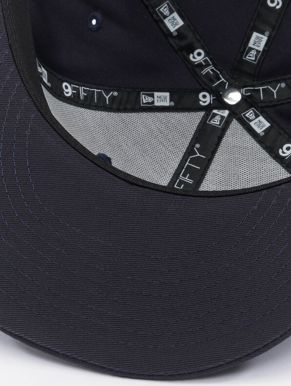 MLB New York Yankees League Essential 9Fifty-2