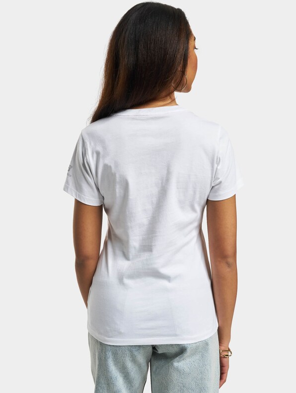 Essentials Celebrate-1