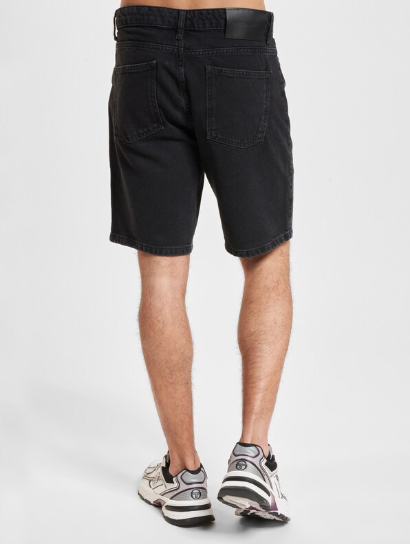 Pegador Earl Jeans Shorts-1