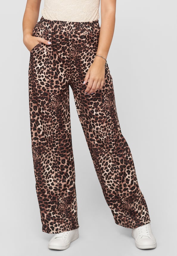 Pants with wide legs-0