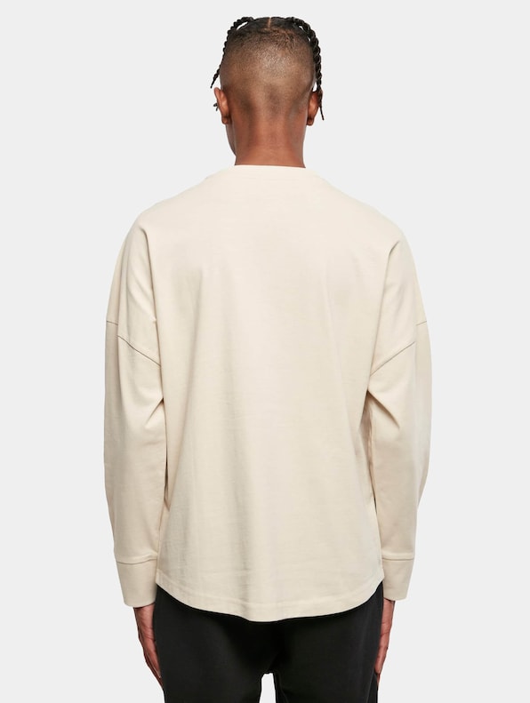 Oversized Cut On Sleeve -1