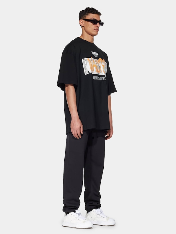 Dollar X Huge-3
