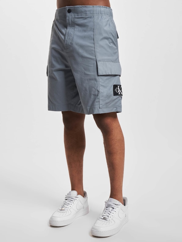 Calvin Klein Jeans Washed Cargo Woven Shorts-2