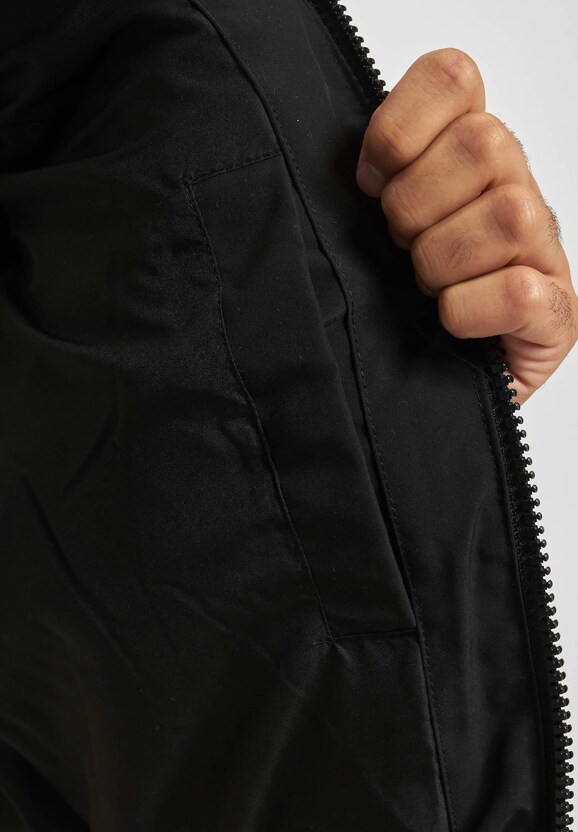 JM224-007-02 Script Logo Short Puffer Vest-7