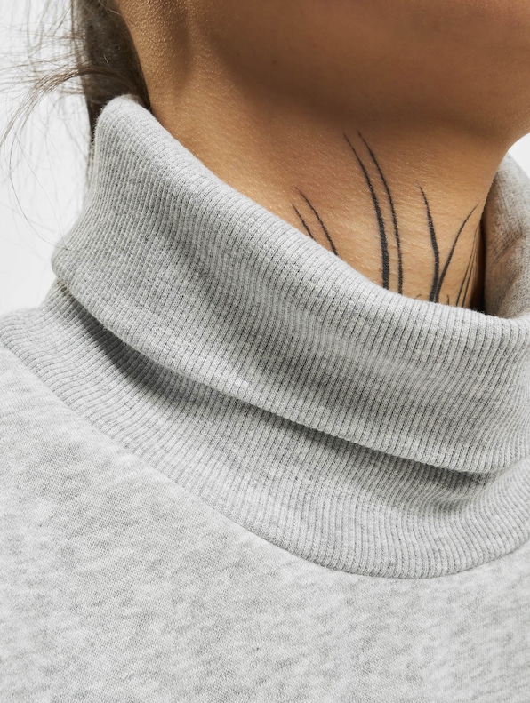 Team Relaxed Crew Fleece-4