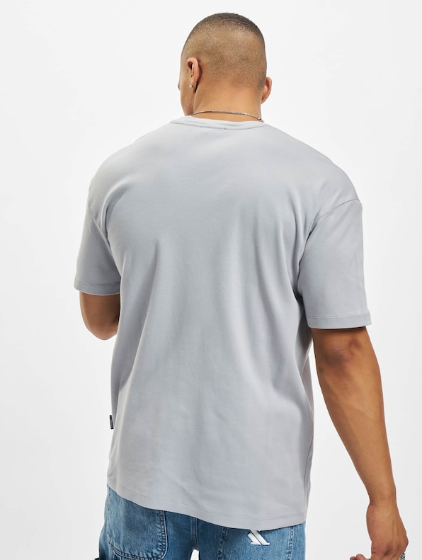 2Y Premium Guido T-Shirt-1