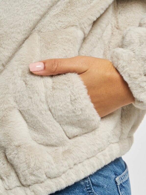  Metal Signature Fake Fur-5