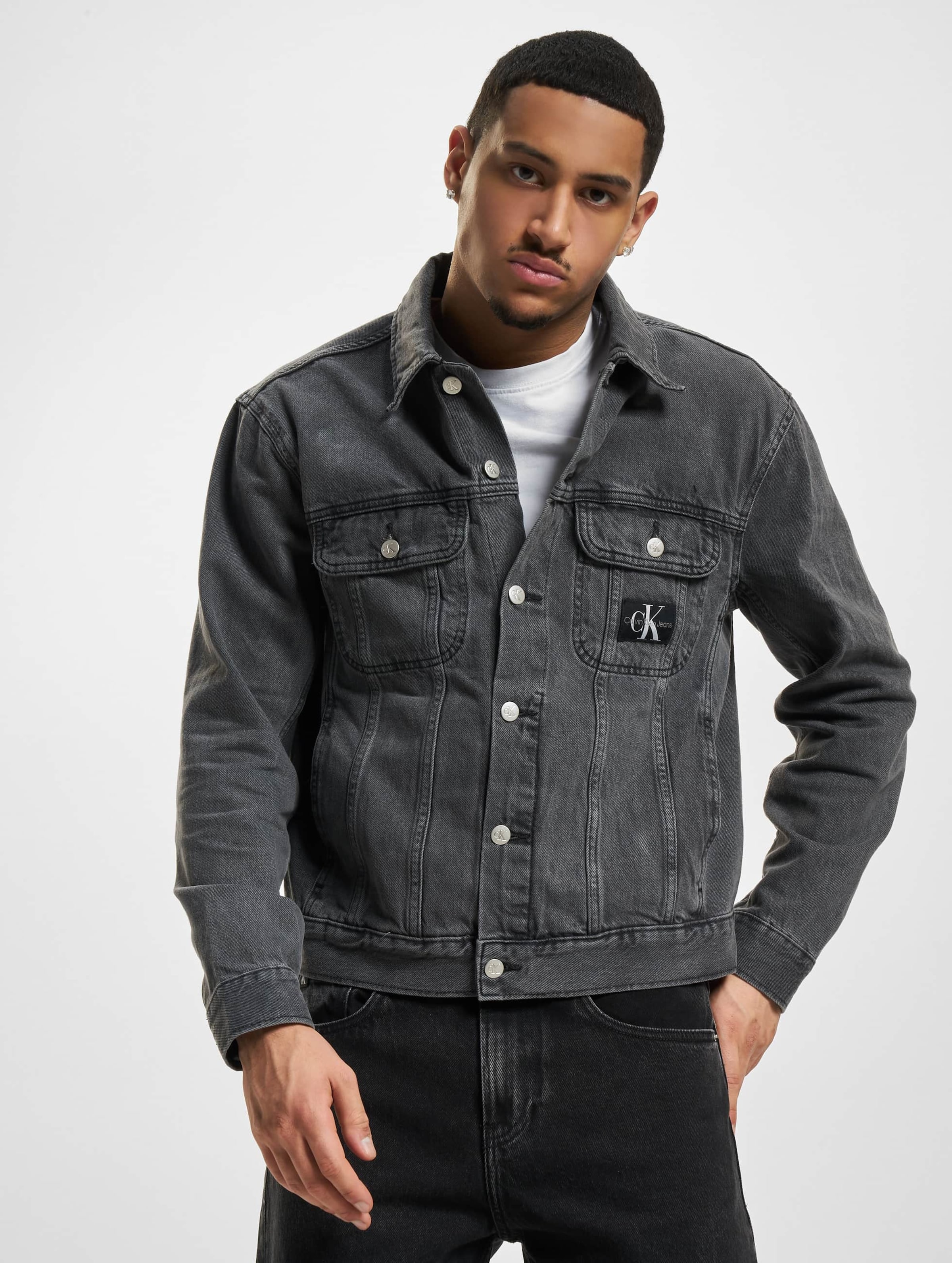 Buy Calvin Klein Jeans Men Blue Colourblocked Denim Jacket - Jackets for  Men 8516813 | Myntra