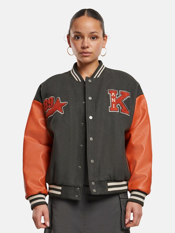 Retro Patch Star Logo Oversized-2