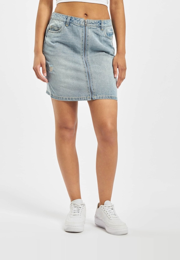 nmAyla Nw Short Zip-1