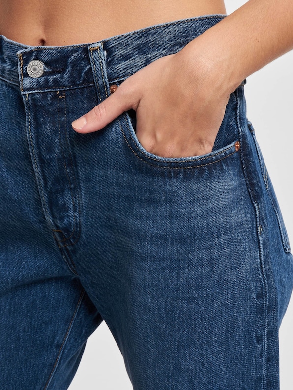 Levi's® 501® Crop Slim Fit Jeans-4