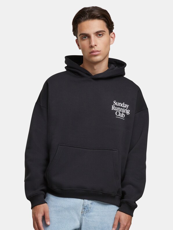 Sunday Running Club Oversized-1