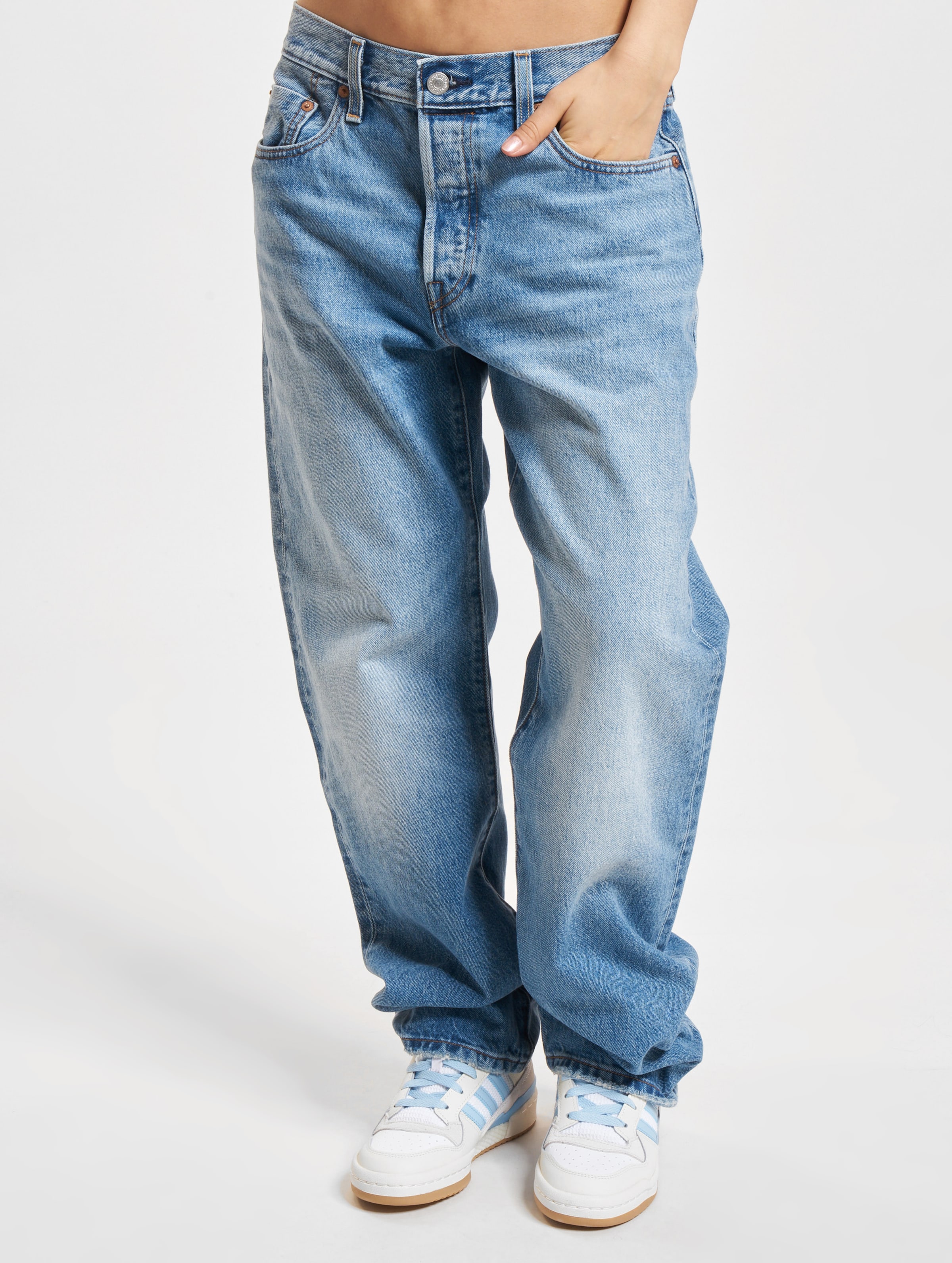 Levi's 501® 90s Med Straight Fit Jeans Vrouwen op kleur blauw, Maat 3130