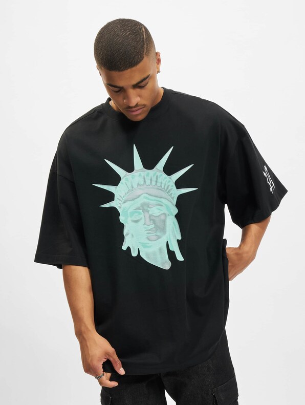 Liberty Huge-0