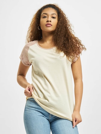 Contrast Raglan 