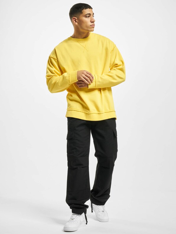 Oversized Open Edge-5