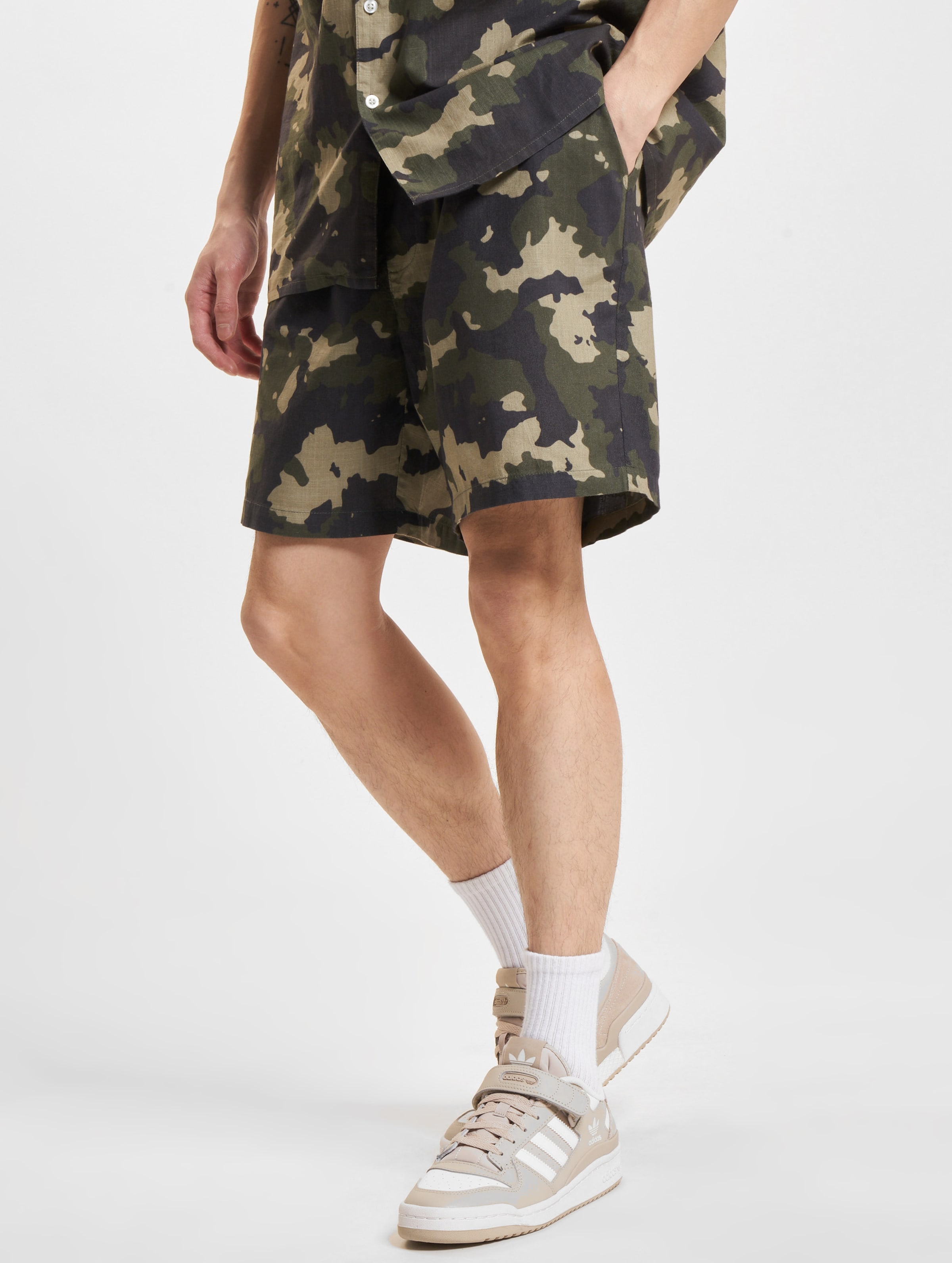 Redefined Rebel Calum Shorts Mannen op kleur camouflage, Maat M
