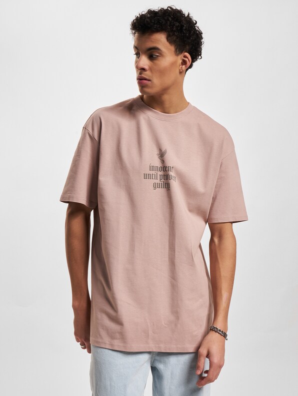 Upscale Justice Oversize-0