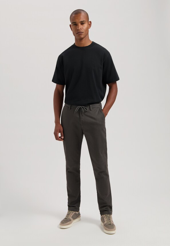 The Lancaster Tapered Jogger Twill Knit-3