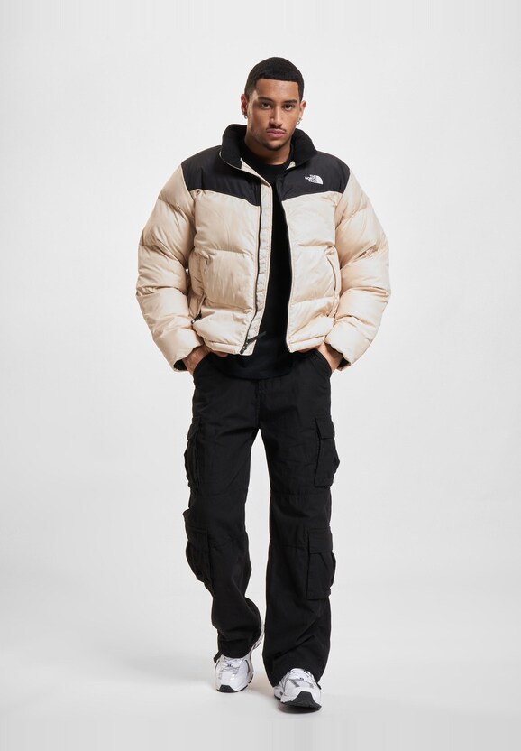 The North Face Saikuru Puffer Jackets-6