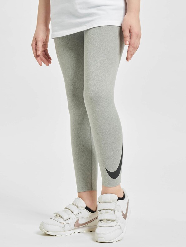 Dri Fit Sport Essentials Swoosh-0