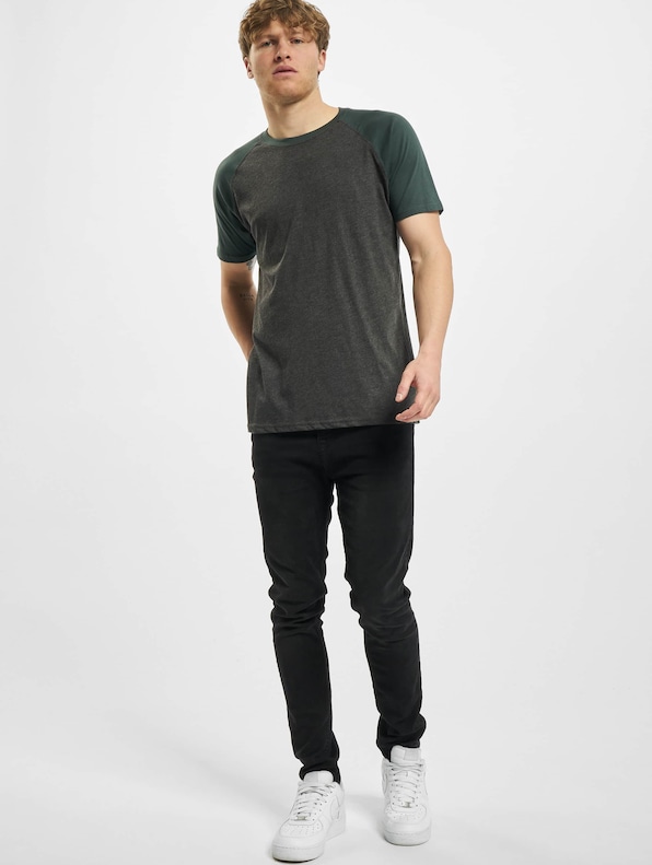 Raglan Contrast-3