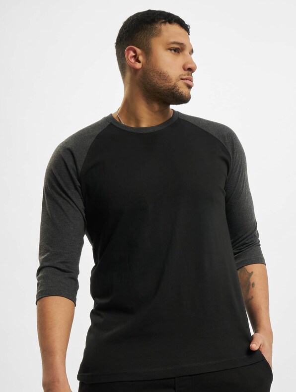 Contrast 3/4 Sleeve Raglan Tee-0
