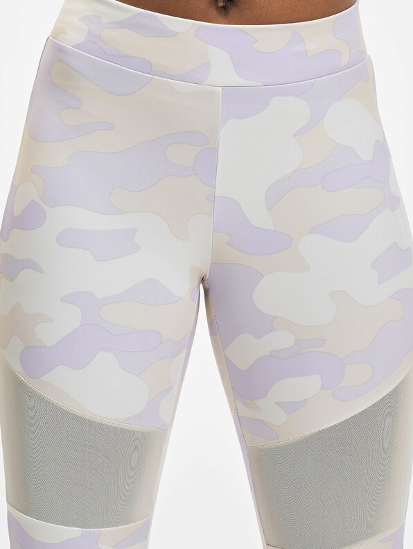 Ladies Camo Tech Mesh-4