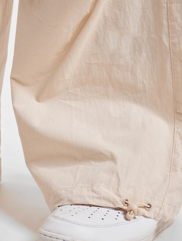 Small Signature Parachute-5